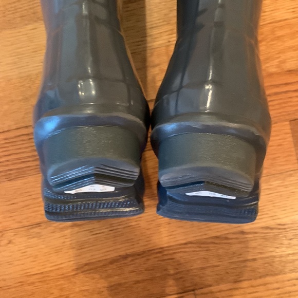 Women’s Hunter Original Tall Glossy Rainboots - Picture 6 of 10